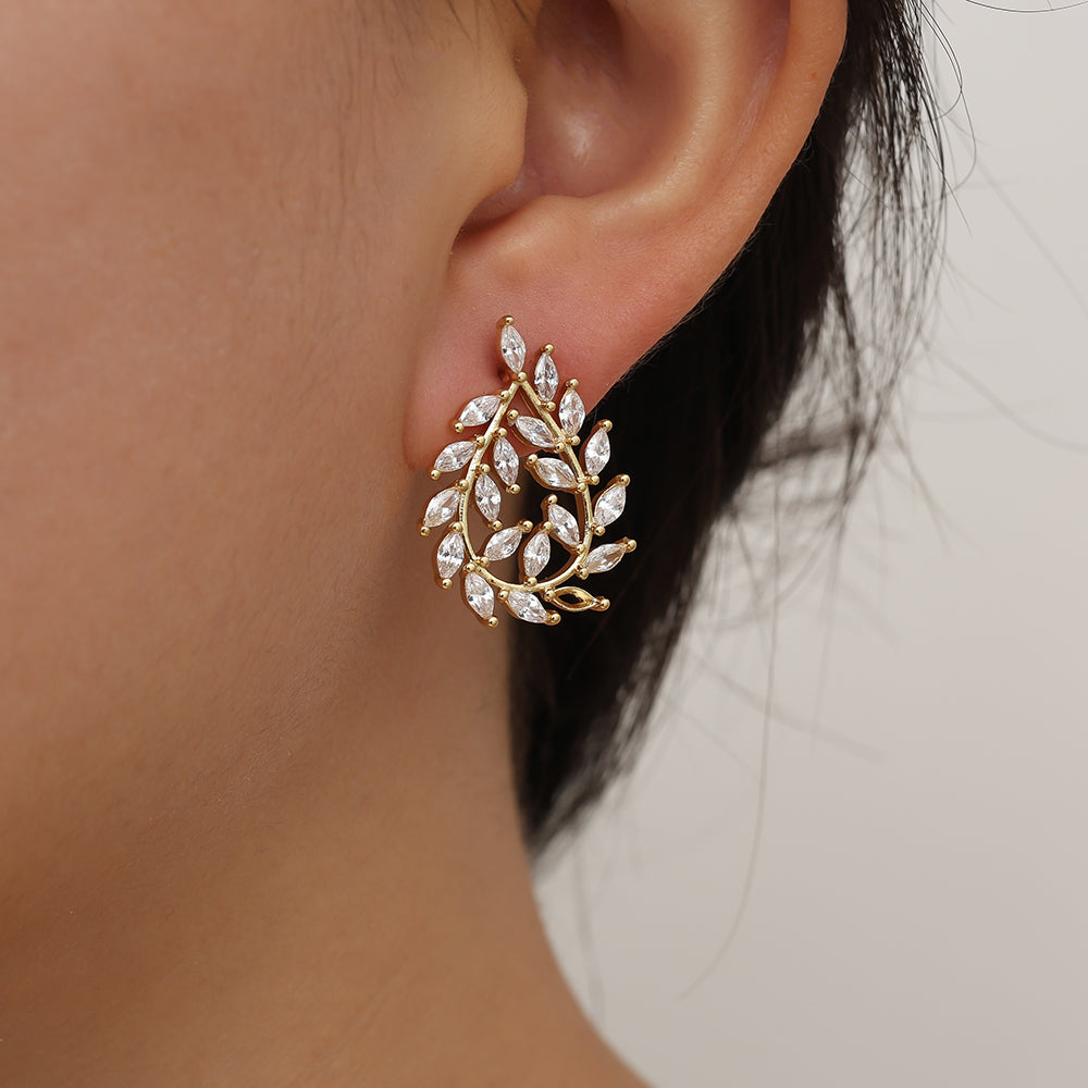 Soraya – Vergoldete Zirkonia-Ohrringe | Funkelnde Blätter · 18k Goldoptik